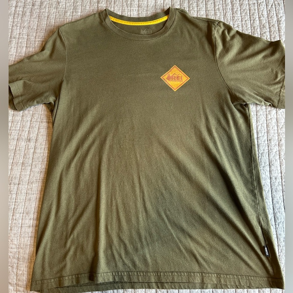 Men’s REI super soft cotton blend tee